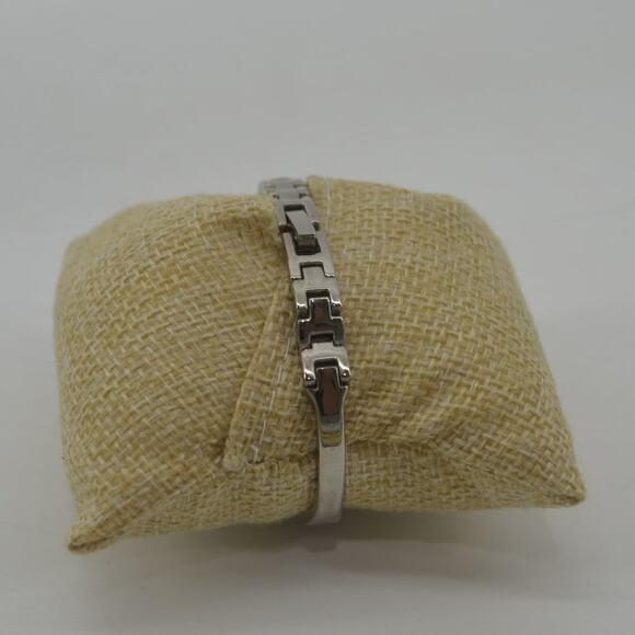 Vtg Anne Klein II White Face Silver Grandmacore Watch Analog - Picture 10 of 12